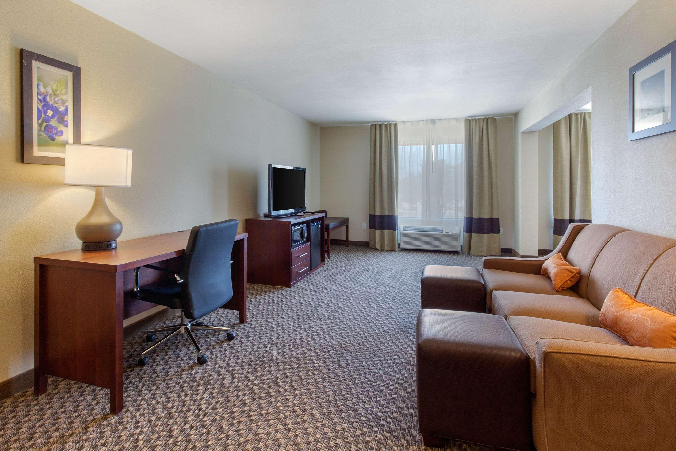 Comfort Inn & Suites Sw Houston Sugarland Esterno foto