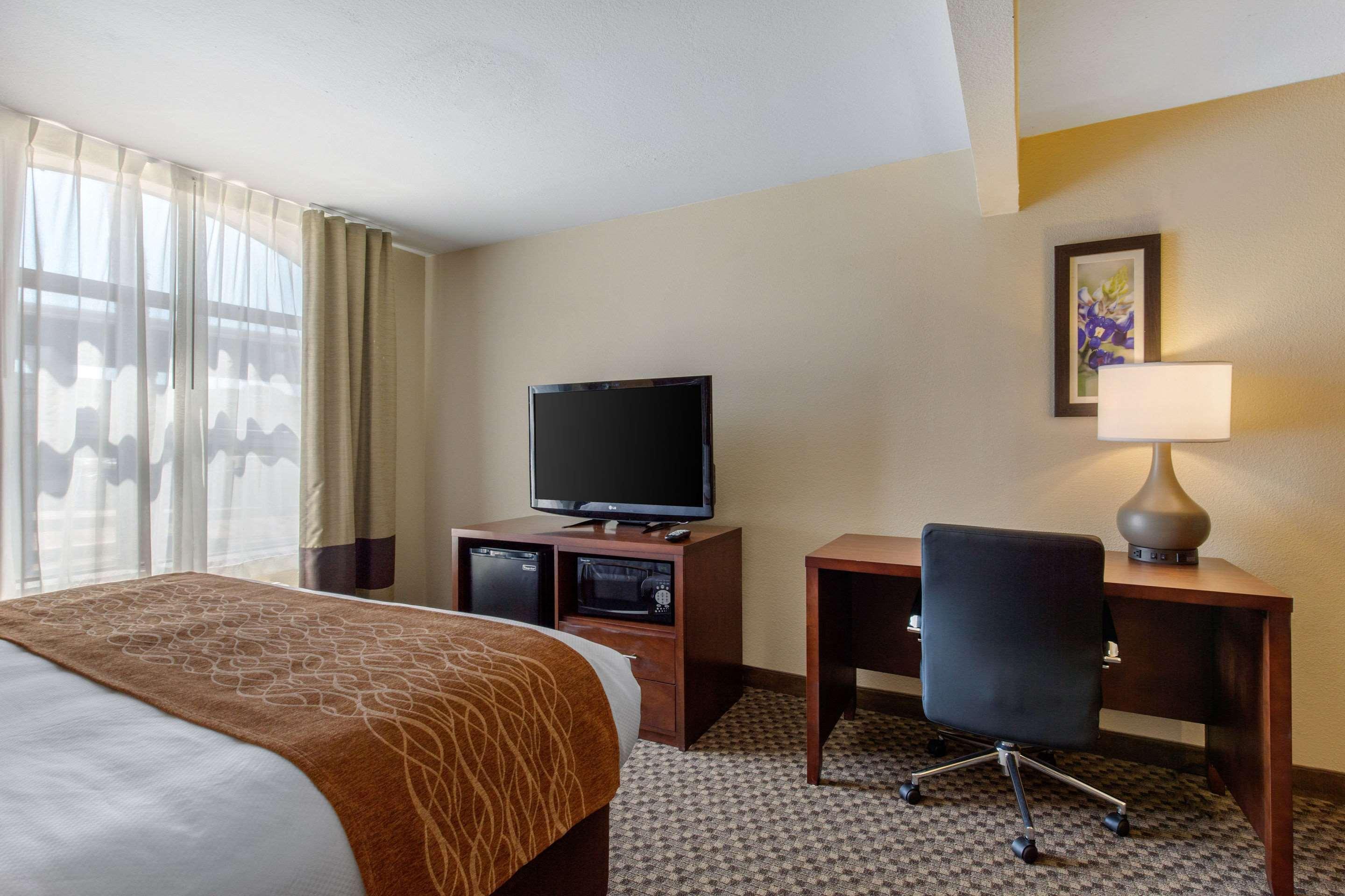 Comfort Inn & Suites Sw Houston Sugarland Esterno foto
