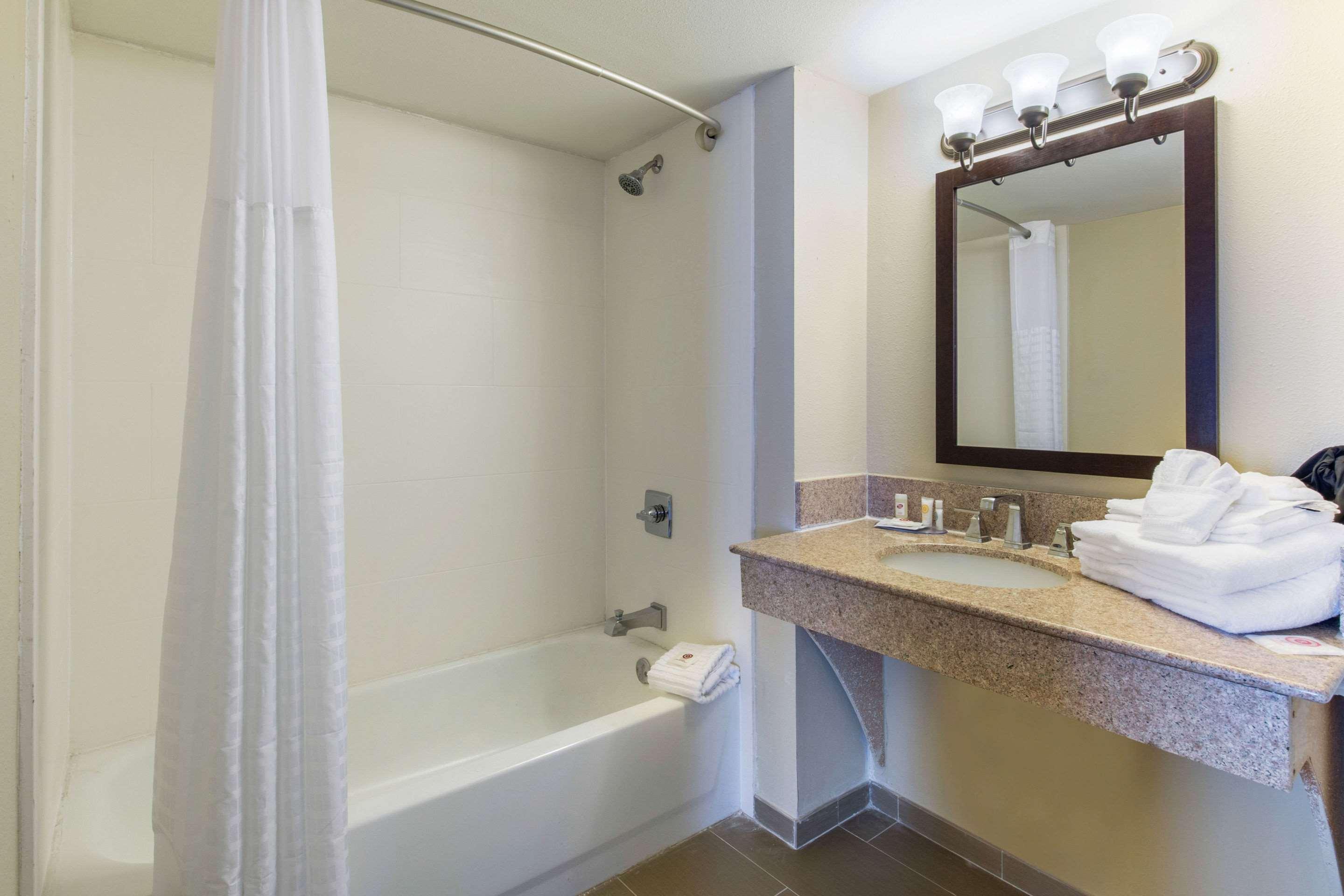 Comfort Inn & Suites Sw Houston Sugarland Esterno foto