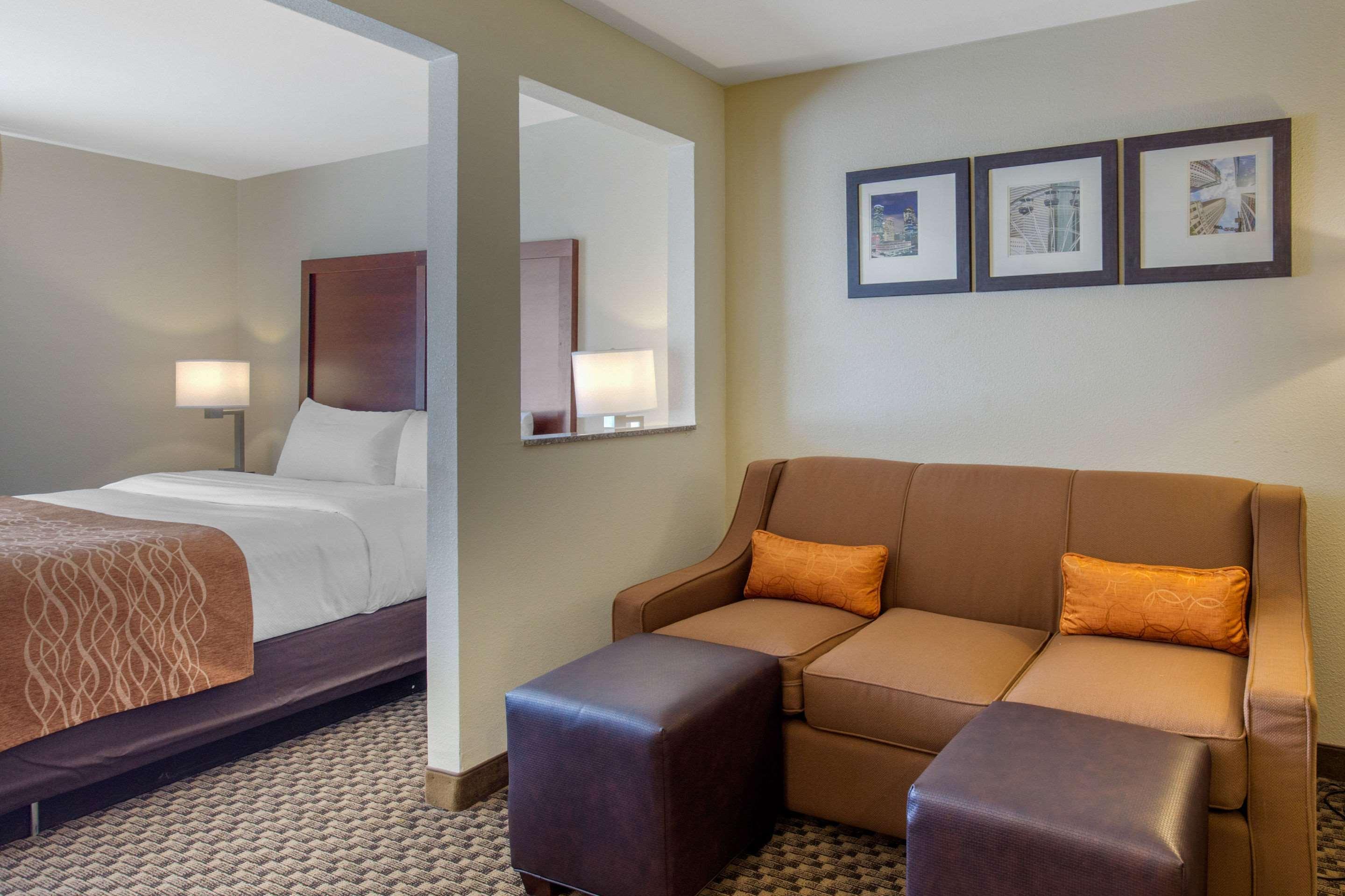Comfort Inn & Suites Sw Houston Sugarland Esterno foto